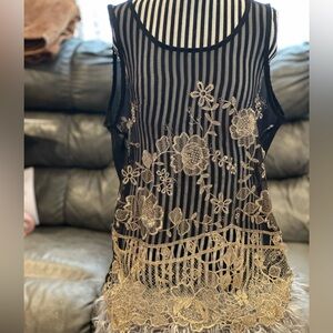 New with tags Dresses barn top size medium